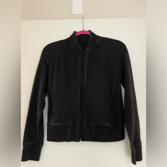 Lululemon jacket - Picture 1 of 2